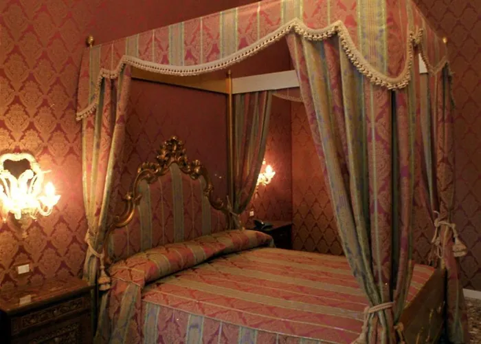 Casa Pisani Canal Venise