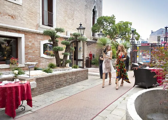 Pesaro PalaceHotel Venise